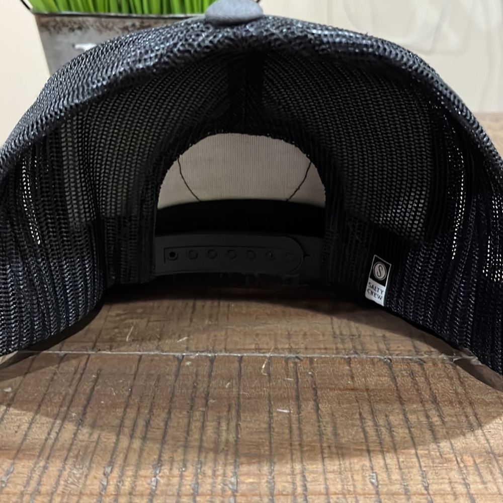Salty Crew Bruce Retro Trucker Snapback Hat - Picture 3 of 3
